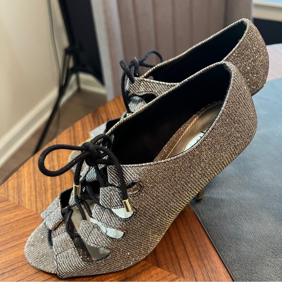 Gold/Silver Shimmer High Heel Shoes - Picture 1 of 8